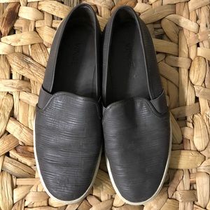 VINCE slip on sneakers